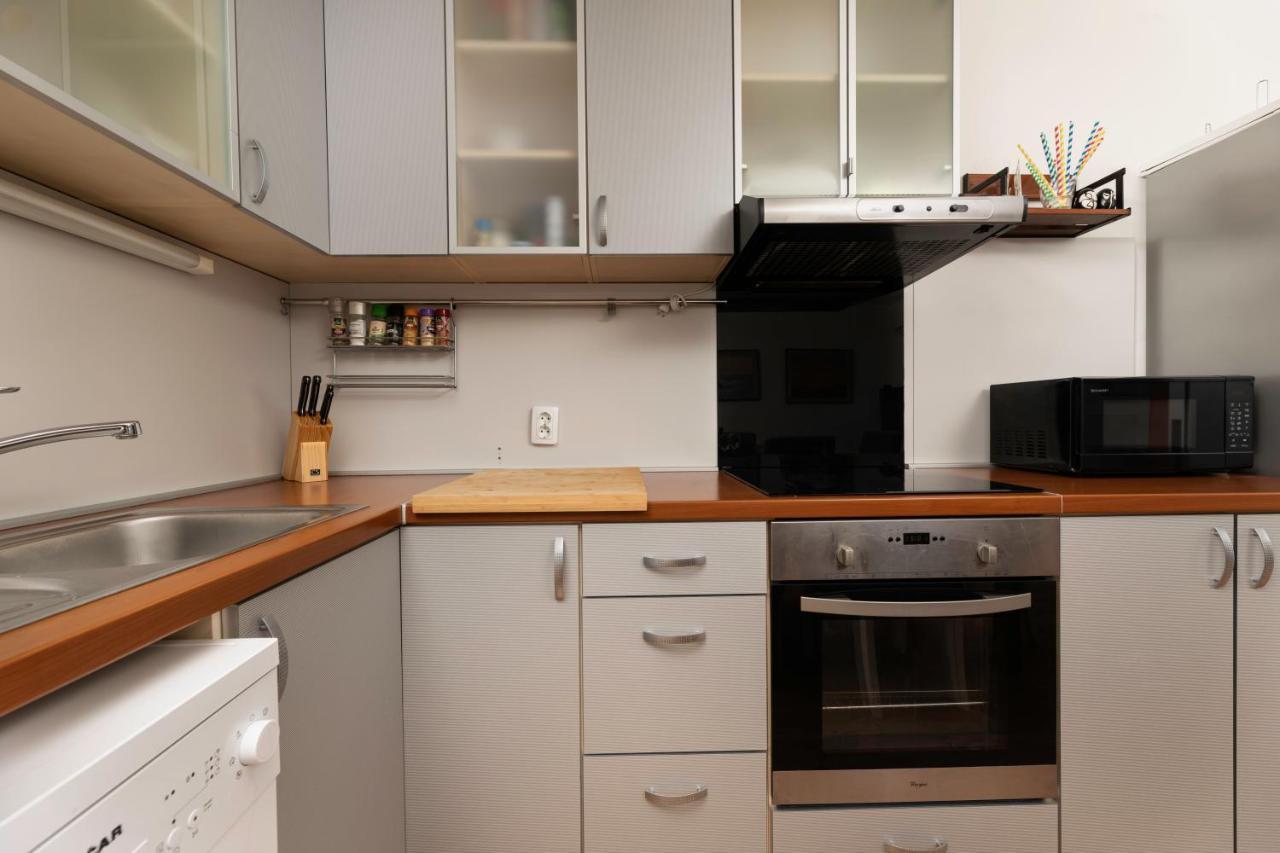 Apartments Ana Malinska Ngoại thất bức ảnh