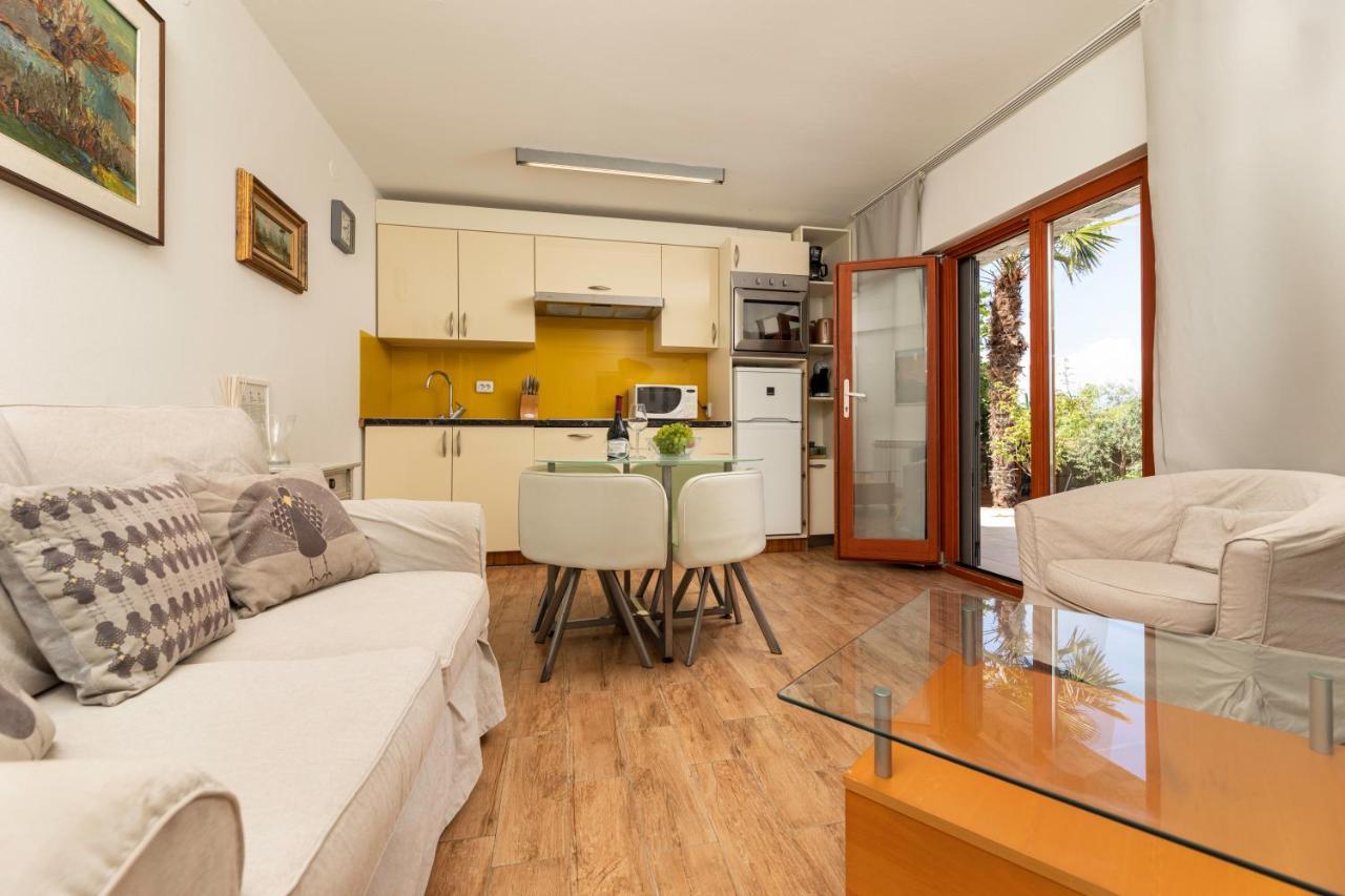 Apartments Ana Malinska Ngoại thất bức ảnh